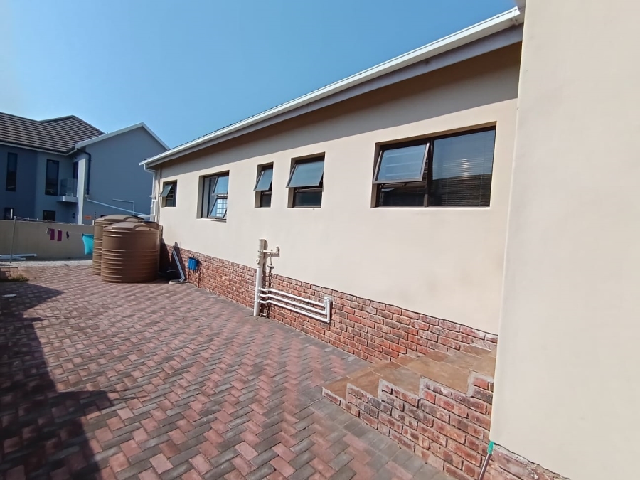 4 Bedroom Property for Sale in Walmer Heights Eastern Cape